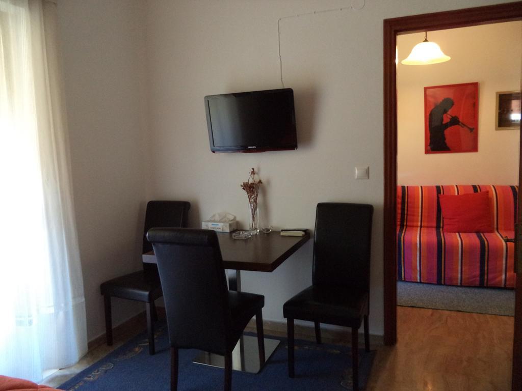 Antonios Rooms Akrata Luaran gambar