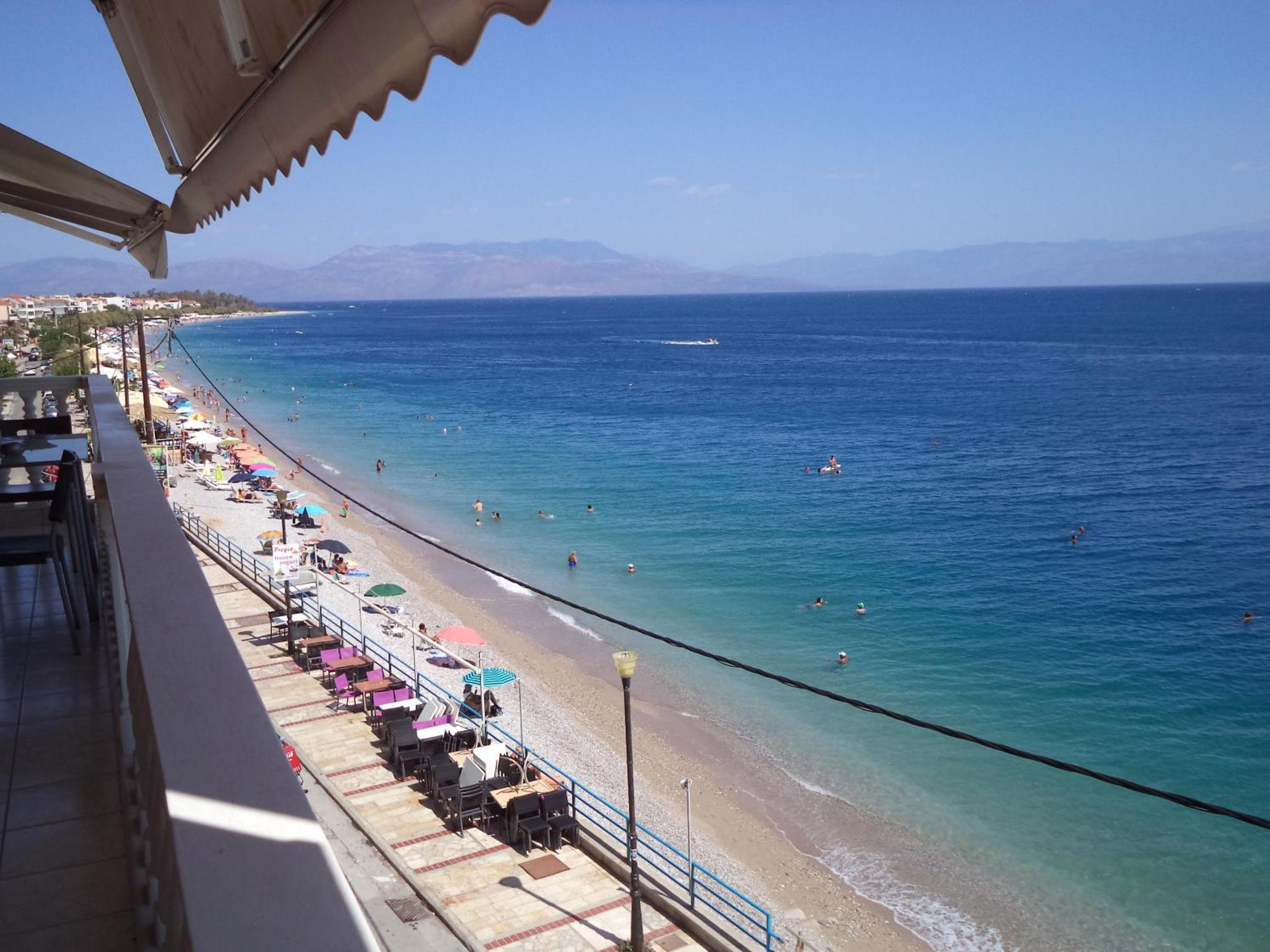 Antonios Rooms Akrata Luaran gambar