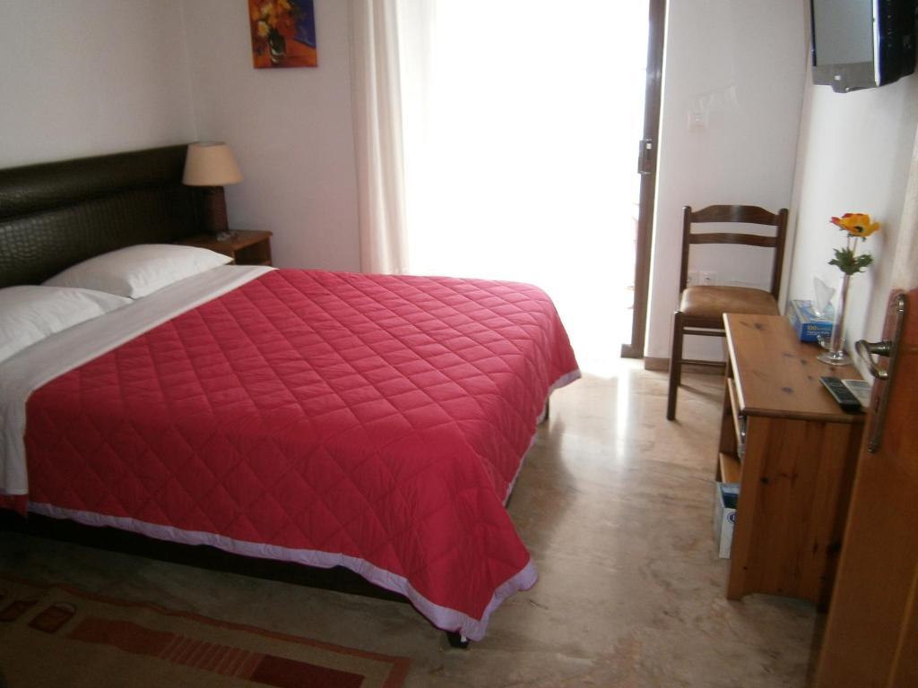 Antonios Rooms Akrata Bilik gambar