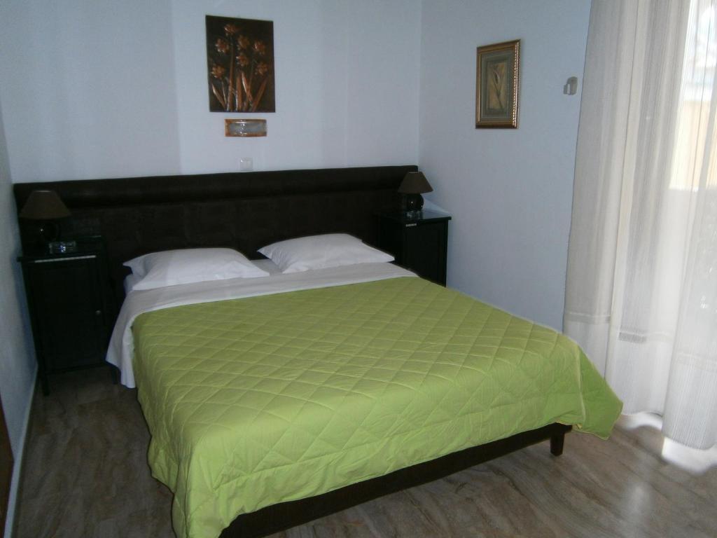 Antonios Rooms Akrata Bilik gambar