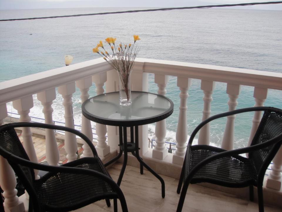 Antonios Rooms Akrata Bilik gambar