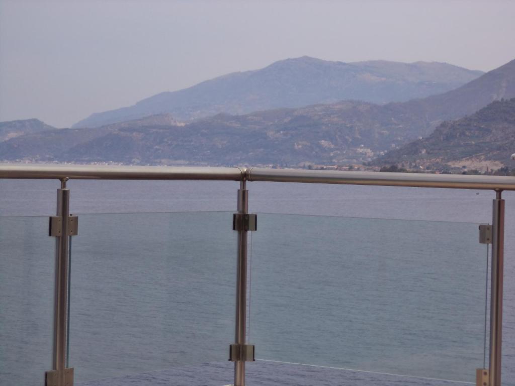 Antonios Rooms Akrata Luaran gambar
